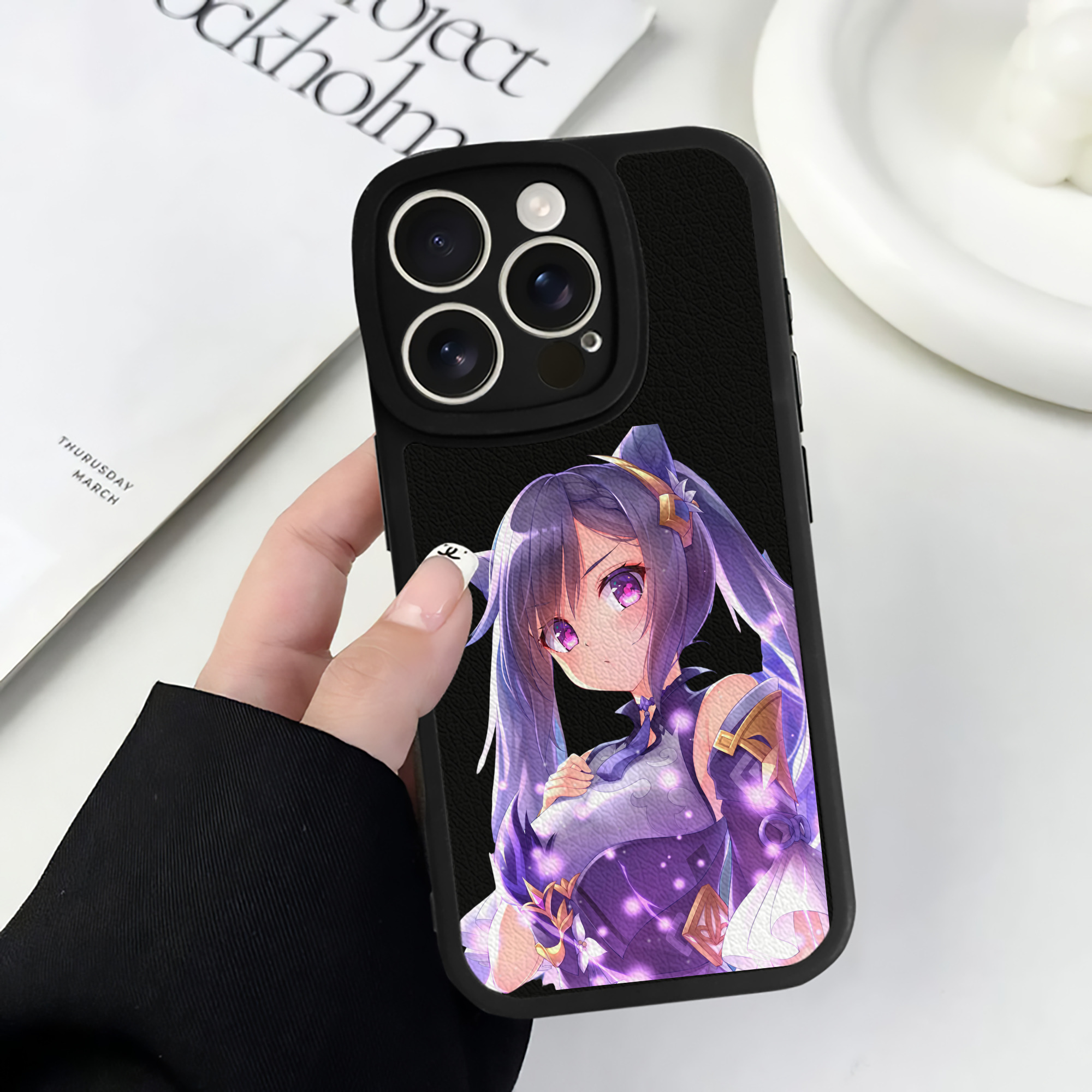 げんし神 刻晴 こくせい genshin Kokusei 【iPhone 16シリーズ対応】シリコンスマホケース（レザー調） 材質：シリコン
